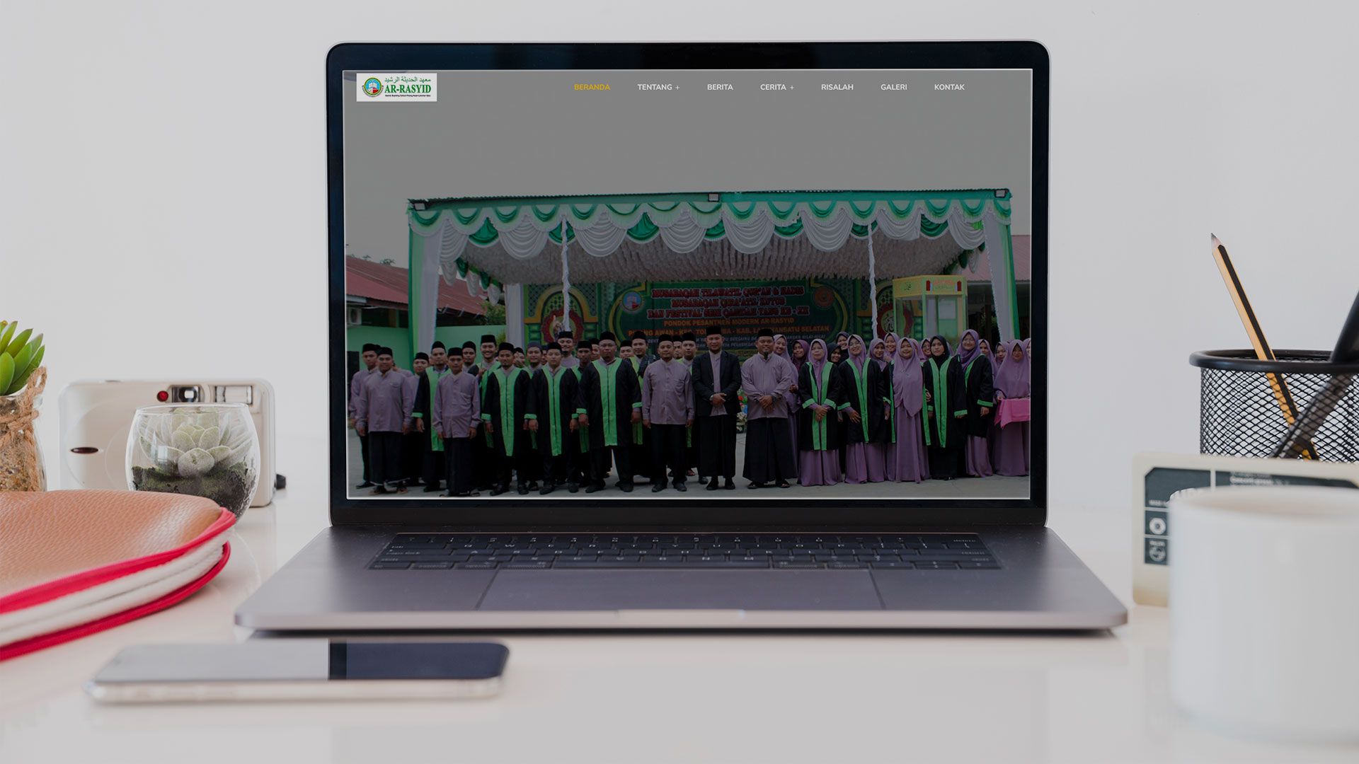 Project screenshot of Arrasyid Islamic School Website